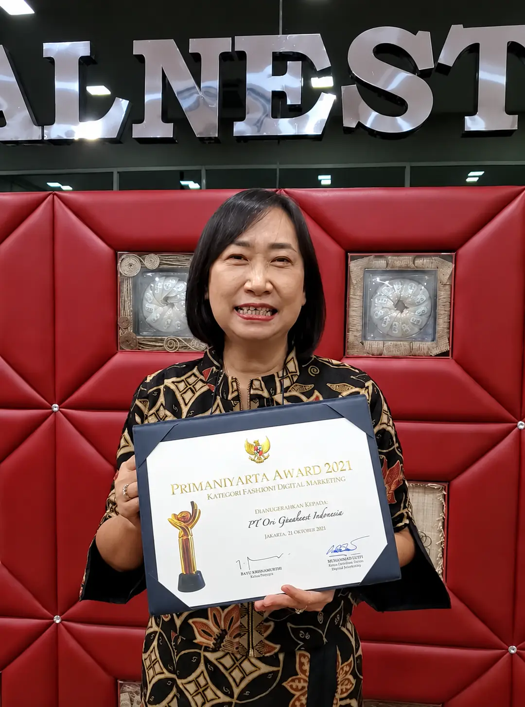 Founder — Ibu Rusianah